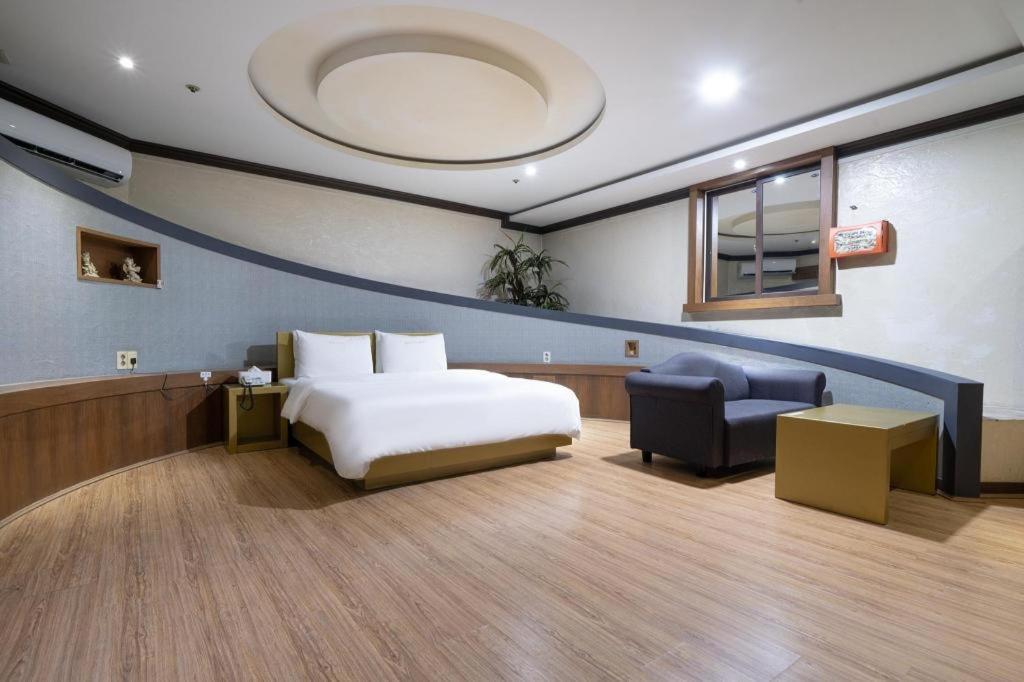 Hotel Head-One Uijeongbu Luaran gambar